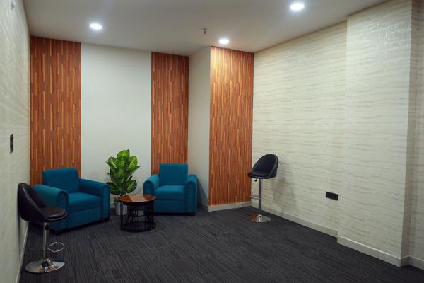 Production Gallery & Executive Corridor